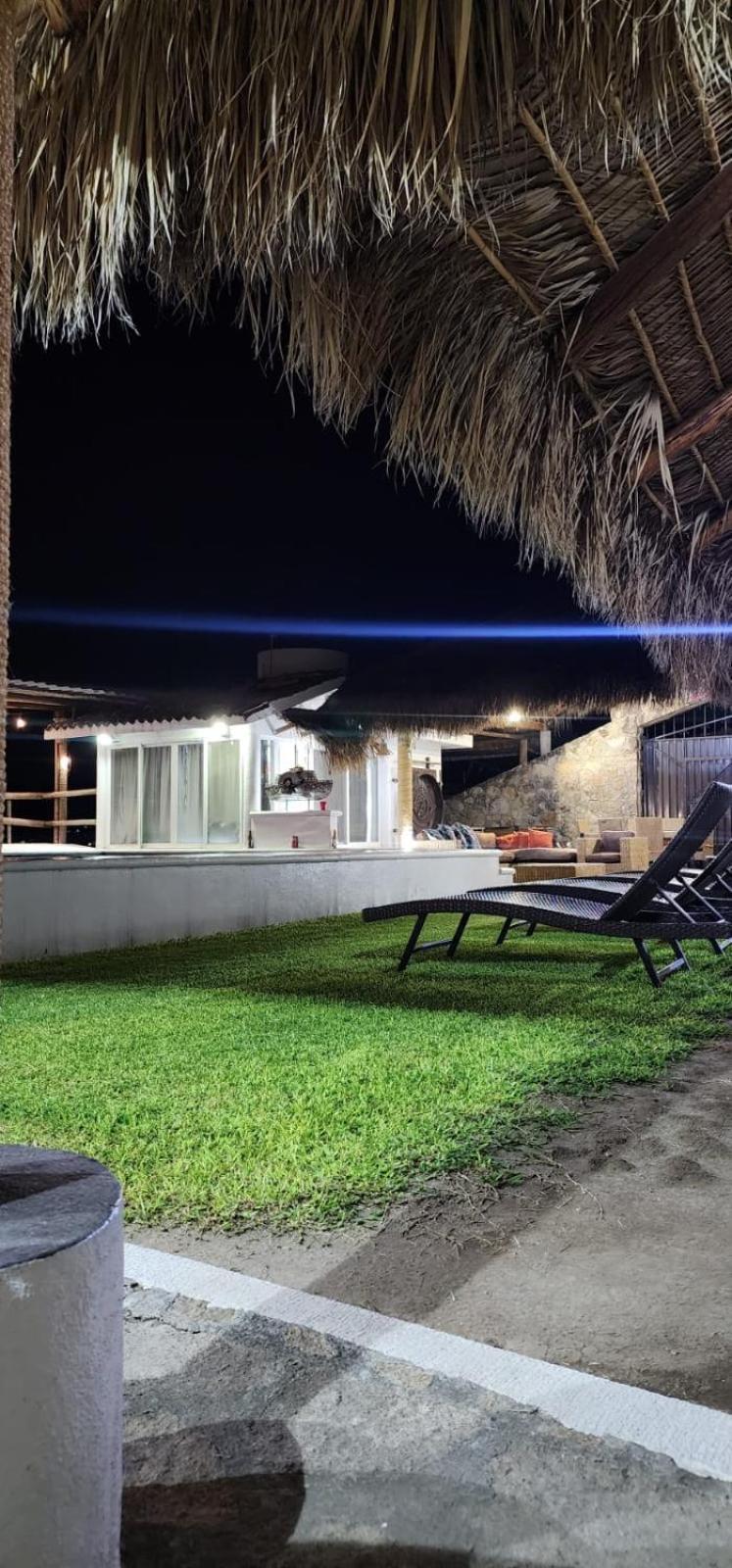 Casa Sol Y Luna Tequesquitengo Exterior photo